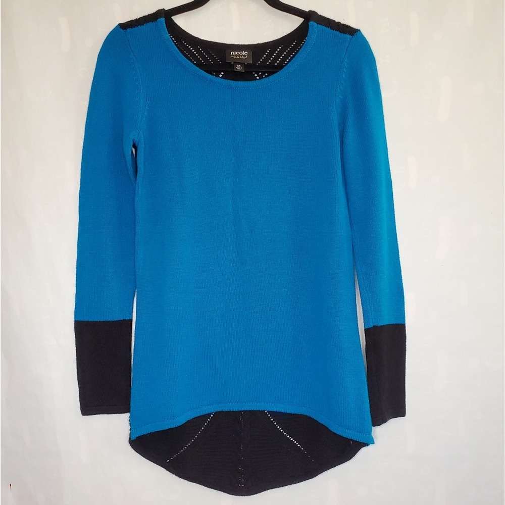 Nicole Miller Women's Turquois‎ & Black Colorblock Perforated Sweater. Size XS